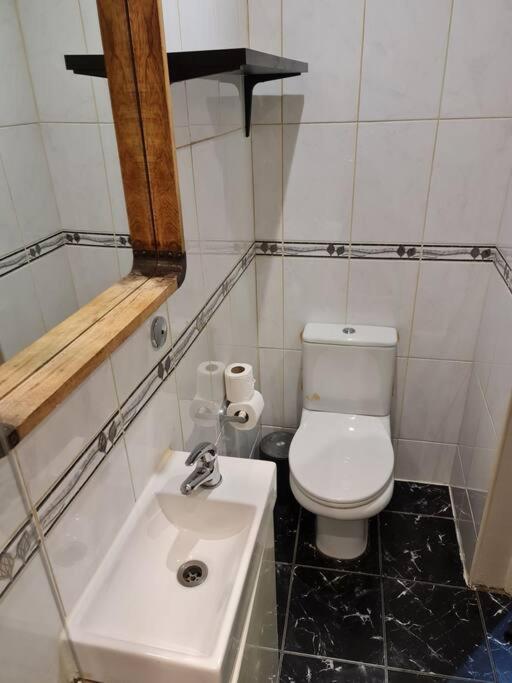 Cute One Bedroom Apartment Londres Extérieur photo